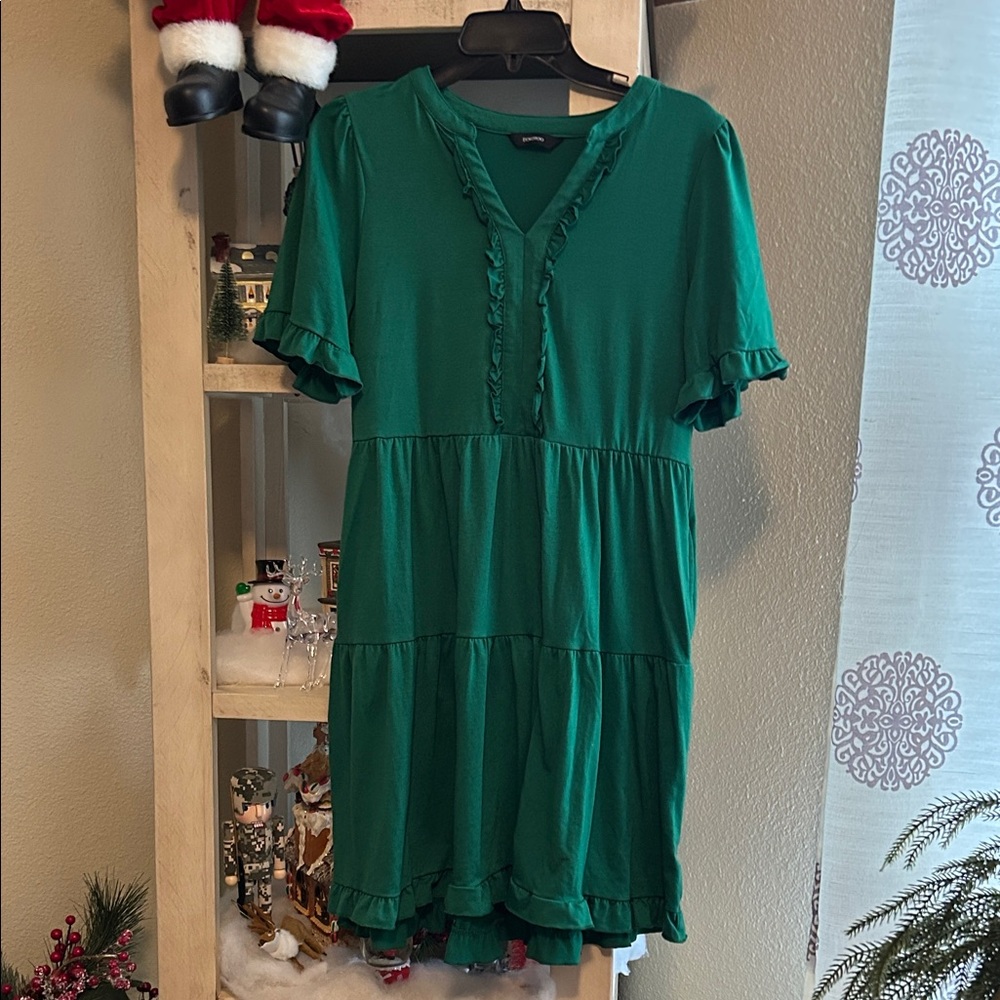 Chic Emerald Ruffle Mini Dress